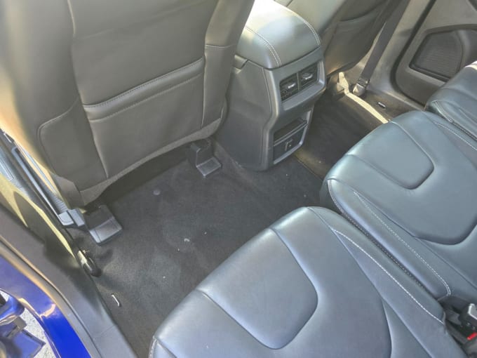 2025 Ford S-max