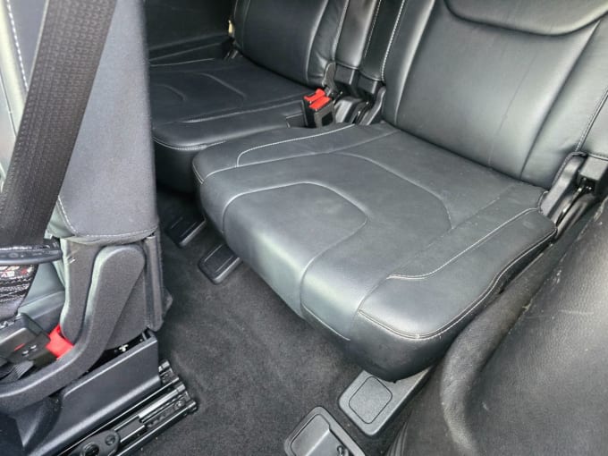 2025 Ford S-max