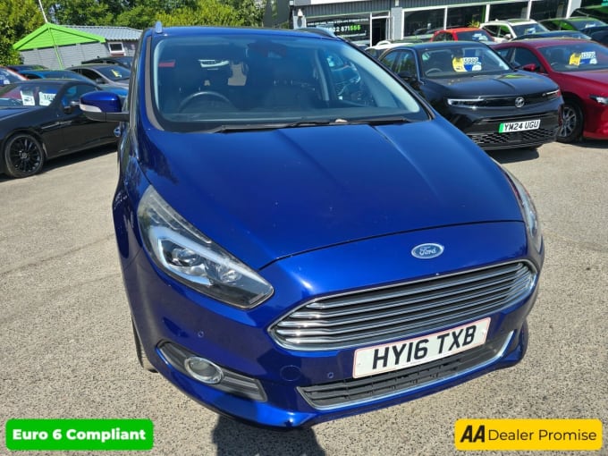 2025 Ford S-max