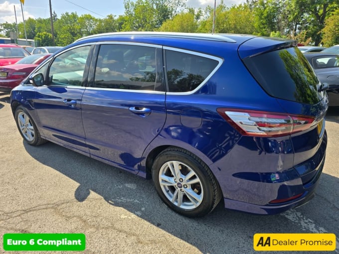 2025 Ford S-max