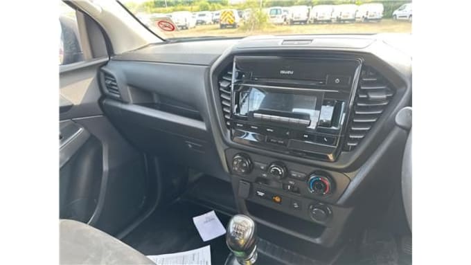 2025 Isuzu D-max