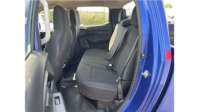 2025 Isuzu D-max