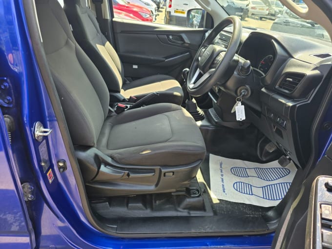 2025 Isuzu D-max