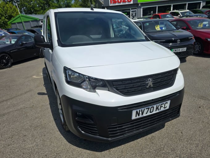 2025 Peugeot Partner