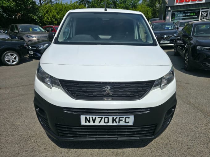 2025 Peugeot Partner