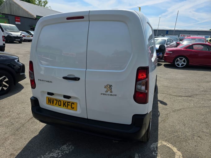 2025 Peugeot Partner