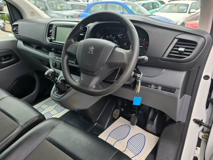 2025 Peugeot Expert