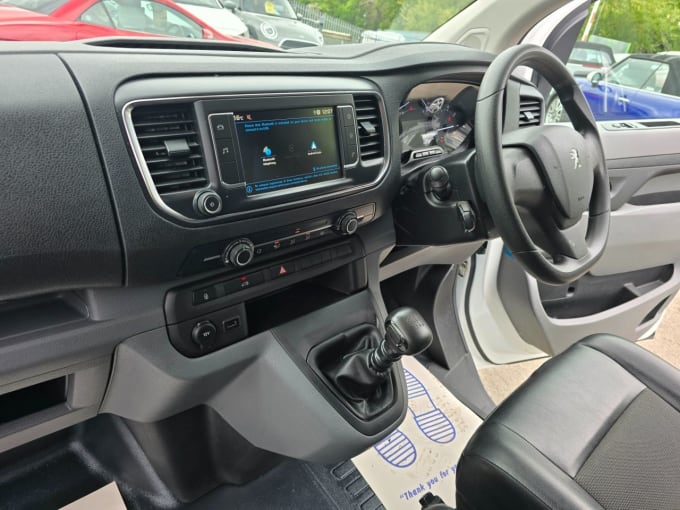 2025 Peugeot Expert