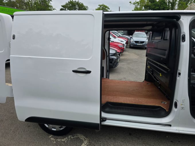 2025 Peugeot Expert