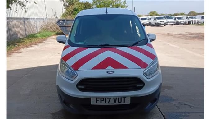 2025 Ford Transit Courier