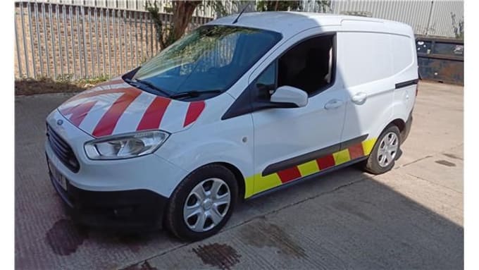 2025 Ford Transit Courier