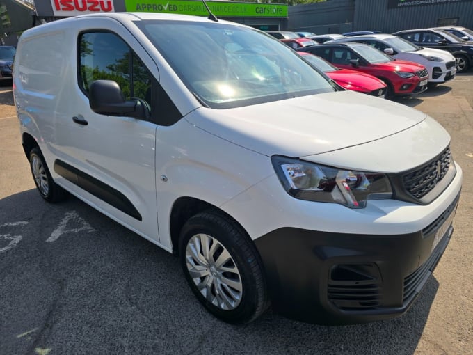 2025 Peugeot Partner