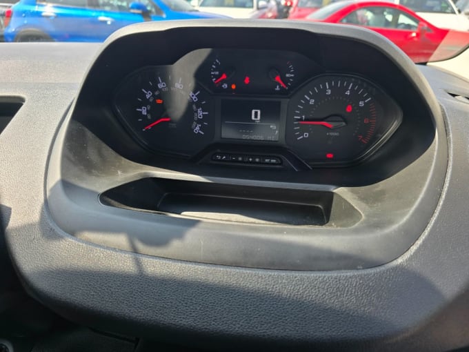 2025 Peugeot Partner