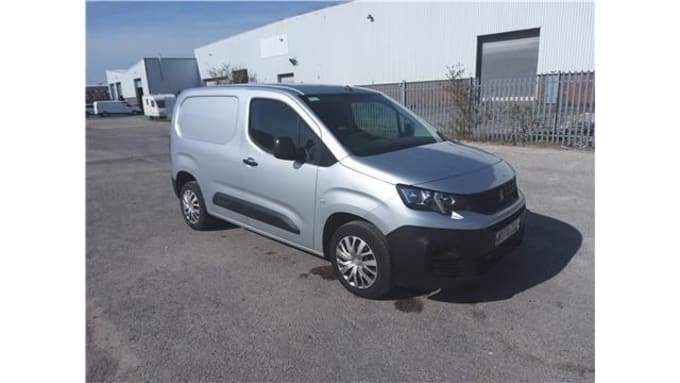 2025 Peugeot Partner