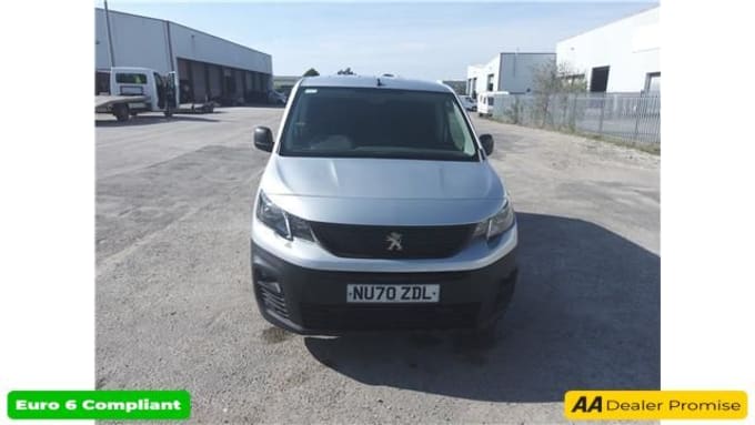 2025 Peugeot Partner