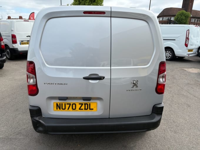 2025 Peugeot Partner