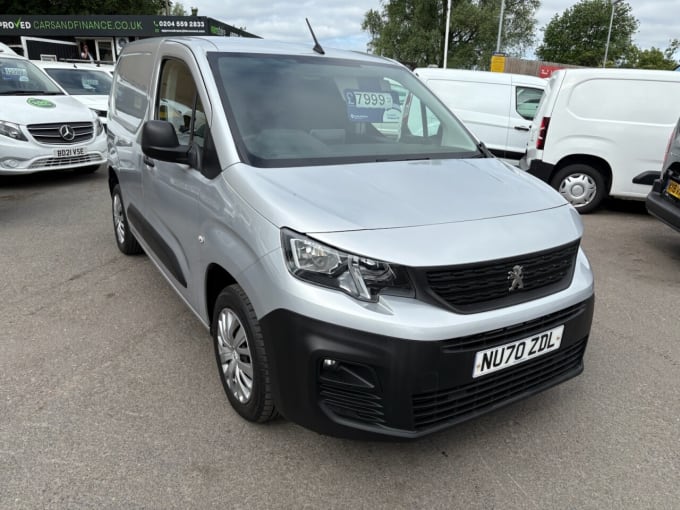 2025 Peugeot Partner