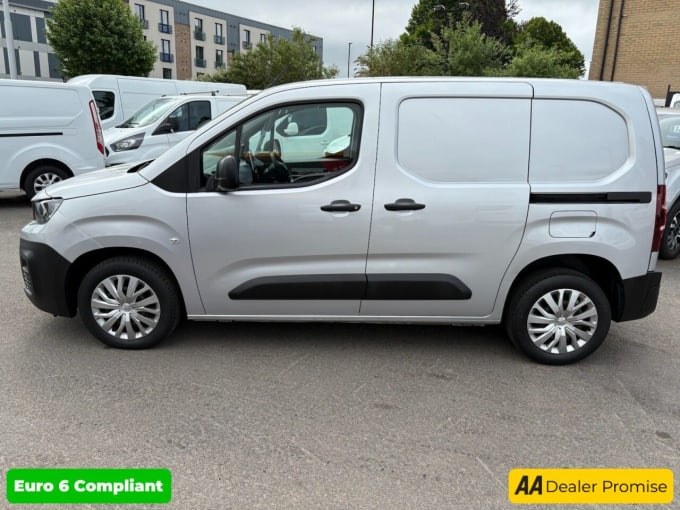 2025 Peugeot Partner