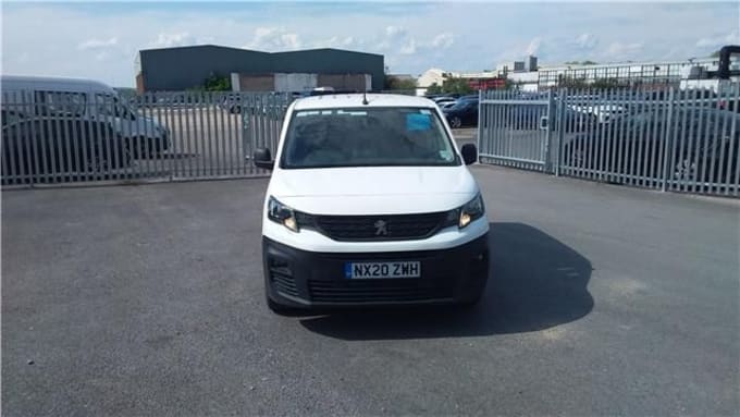 2025 Peugeot Partner