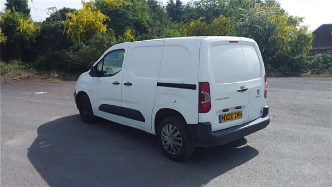 2025 Peugeot Partner
