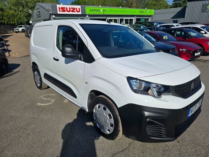 2025 Peugeot Partner