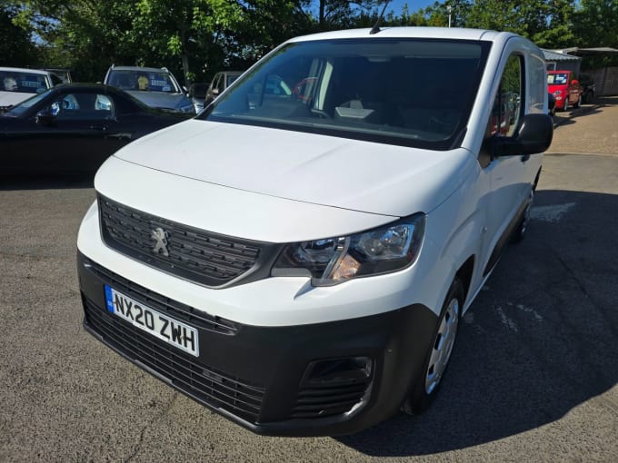 2025 Peugeot Partner