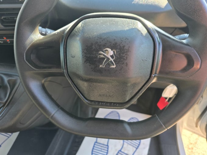 2025 Peugeot Partner
