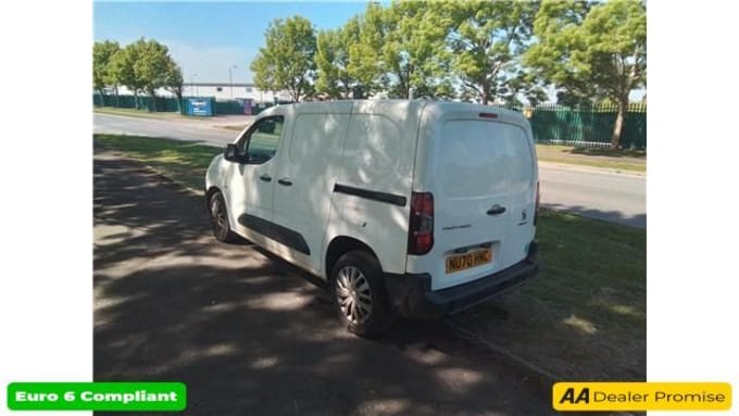 2025 Peugeot Partner