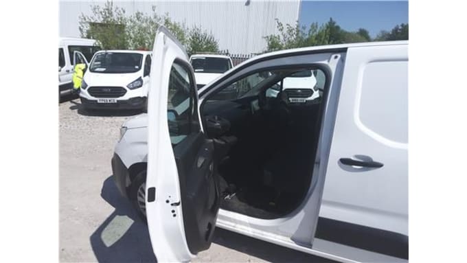 2025 Peugeot Partner