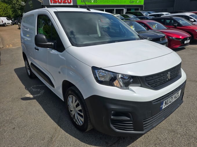 2025 Peugeot Partner