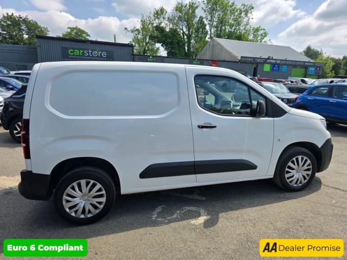 2025 Peugeot Partner