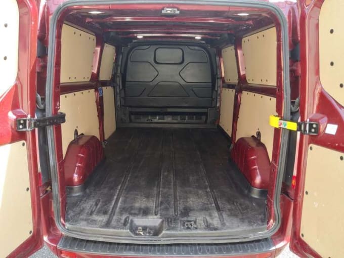 2025 Ford Transit Custom