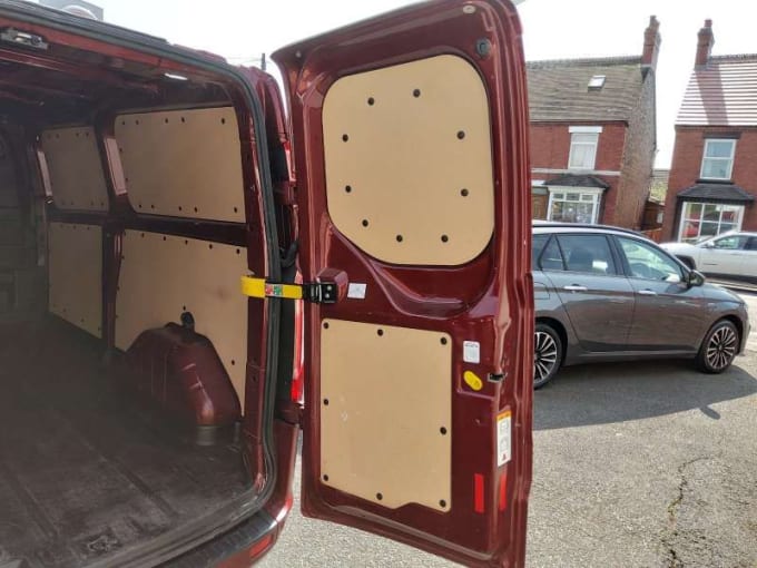2025 Ford Transit Custom