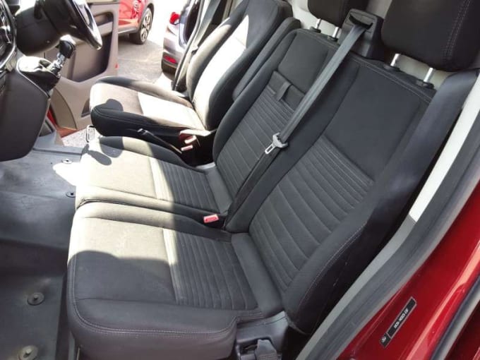 2025 Ford Transit Custom