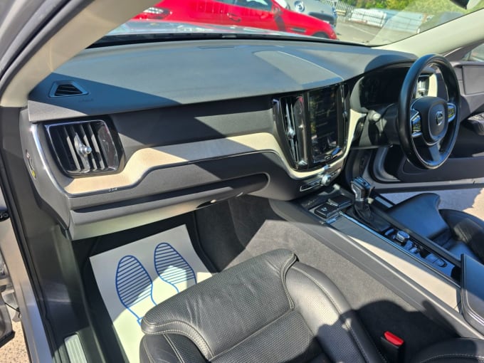 2025 Volvo Xc60