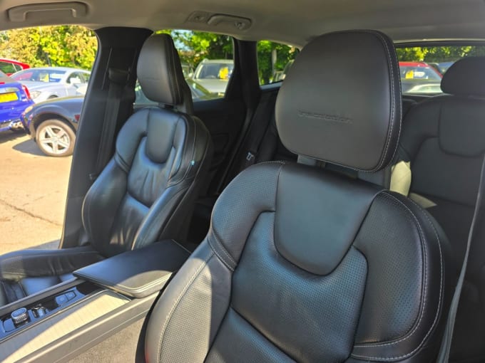 2025 Volvo Xc60