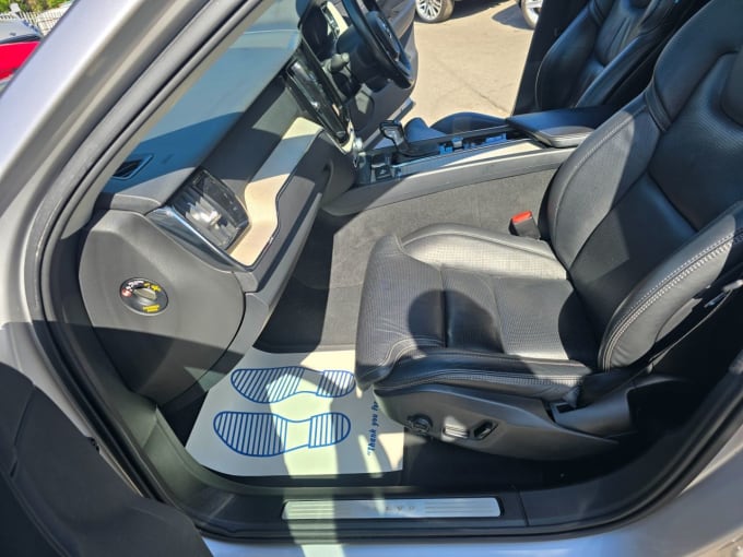 2025 Volvo Xc60