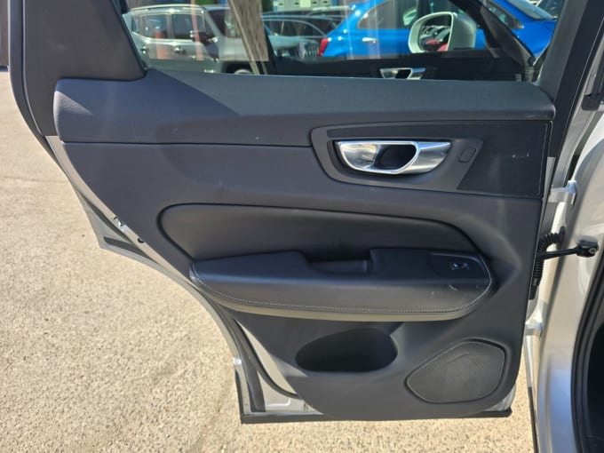 2025 Volvo Xc60