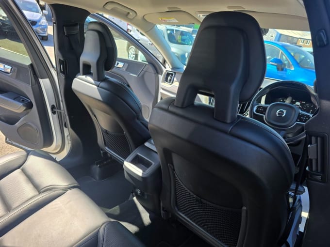 2025 Volvo Xc60