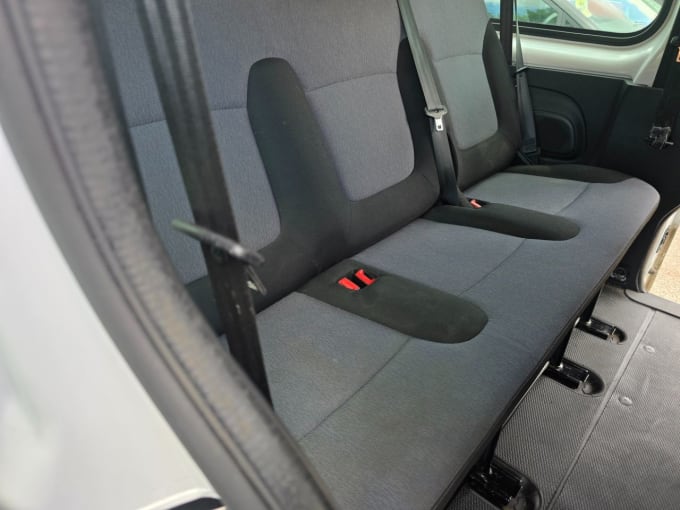 2025 Vauxhall Vivaro