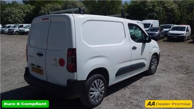 2025 Peugeot Partner