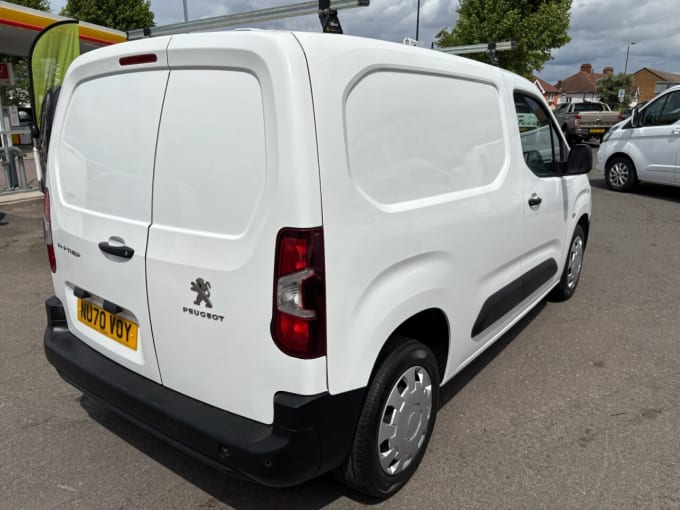 2025 Peugeot Partner