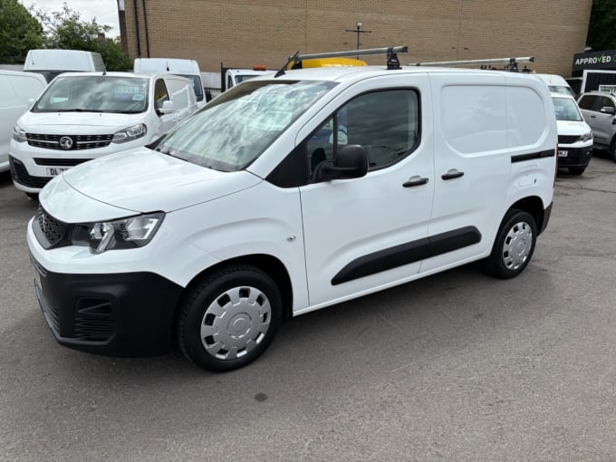 2025 Peugeot Partner