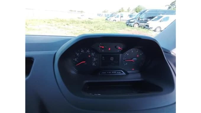 2025 Peugeot Partner