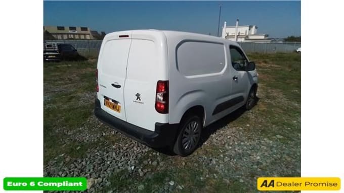 2025 Peugeot Partner