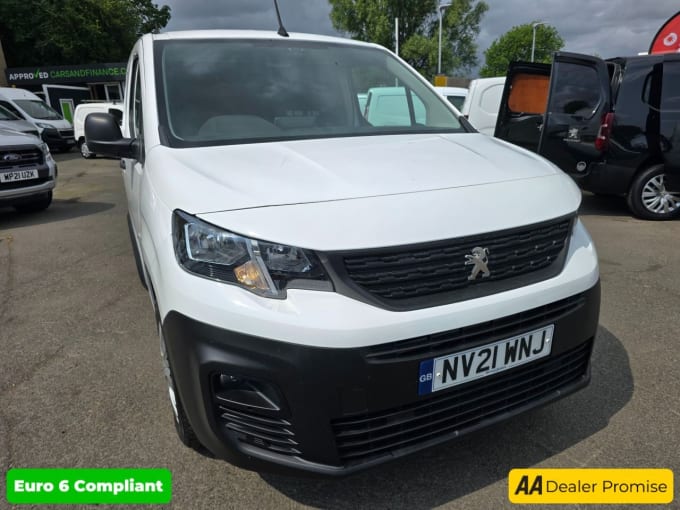 2025 Peugeot Partner