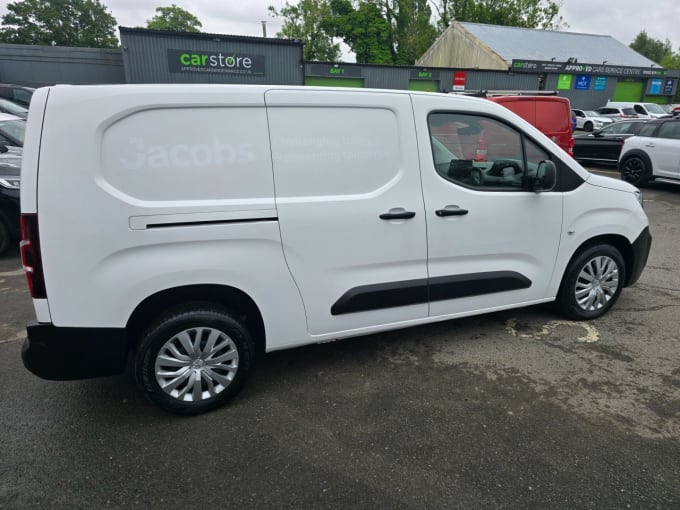2025 Peugeot Partner
