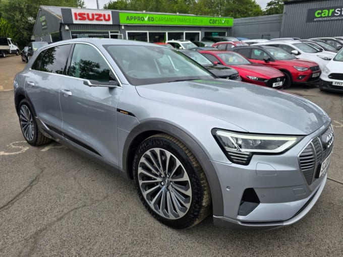 2025 Audi E-tron