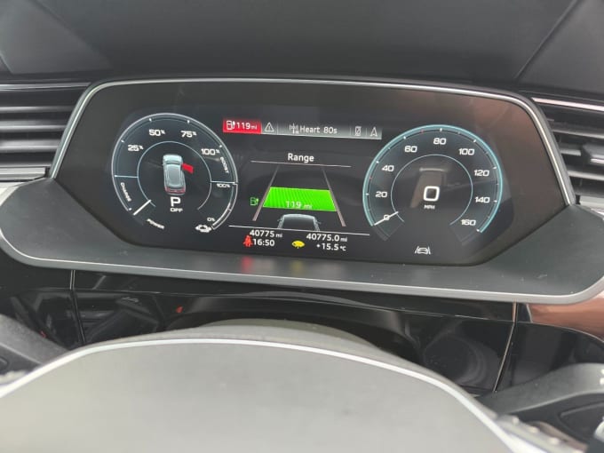 2025 Audi E-tron