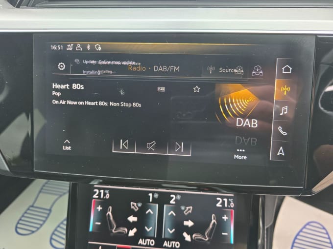 2025 Audi E-tron